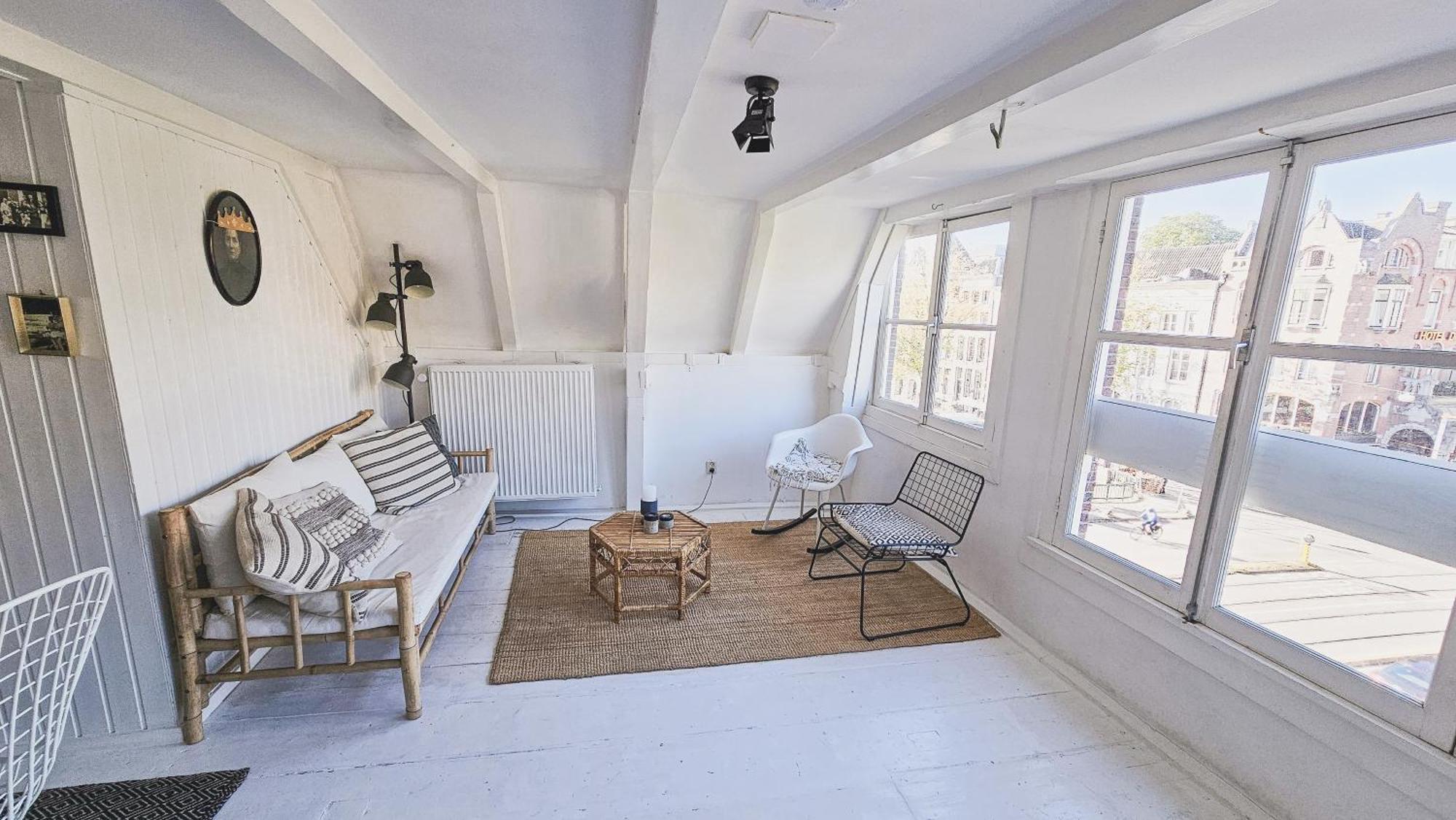 Two Bedroom Apartment In Historic Canalhouse From 1618 - City Centre Amsterdam Bagian luar foto