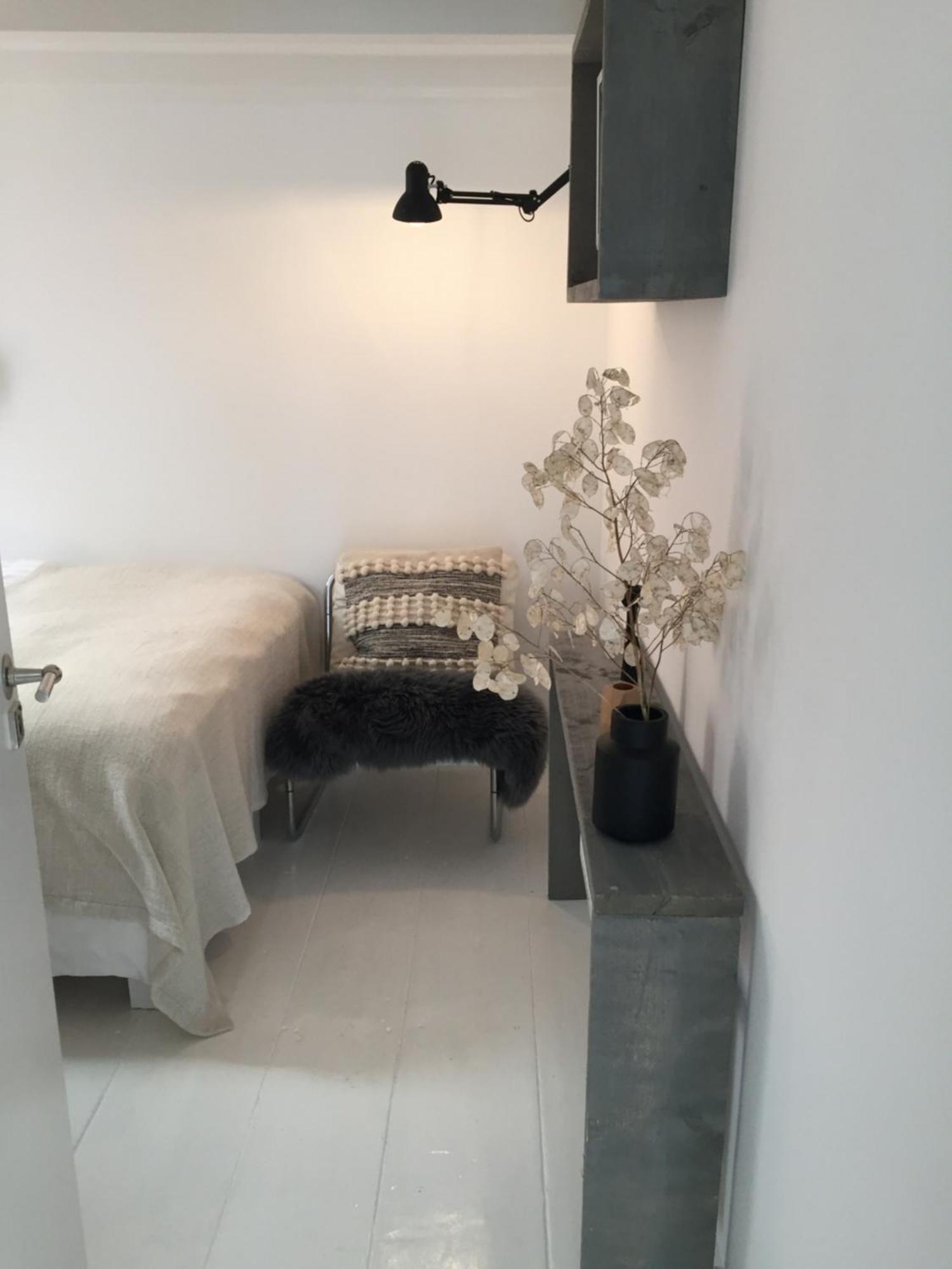 Two Bedroom Apartment In Historic Canalhouse From 1618 - City Centre Amsterdam Bagian luar foto