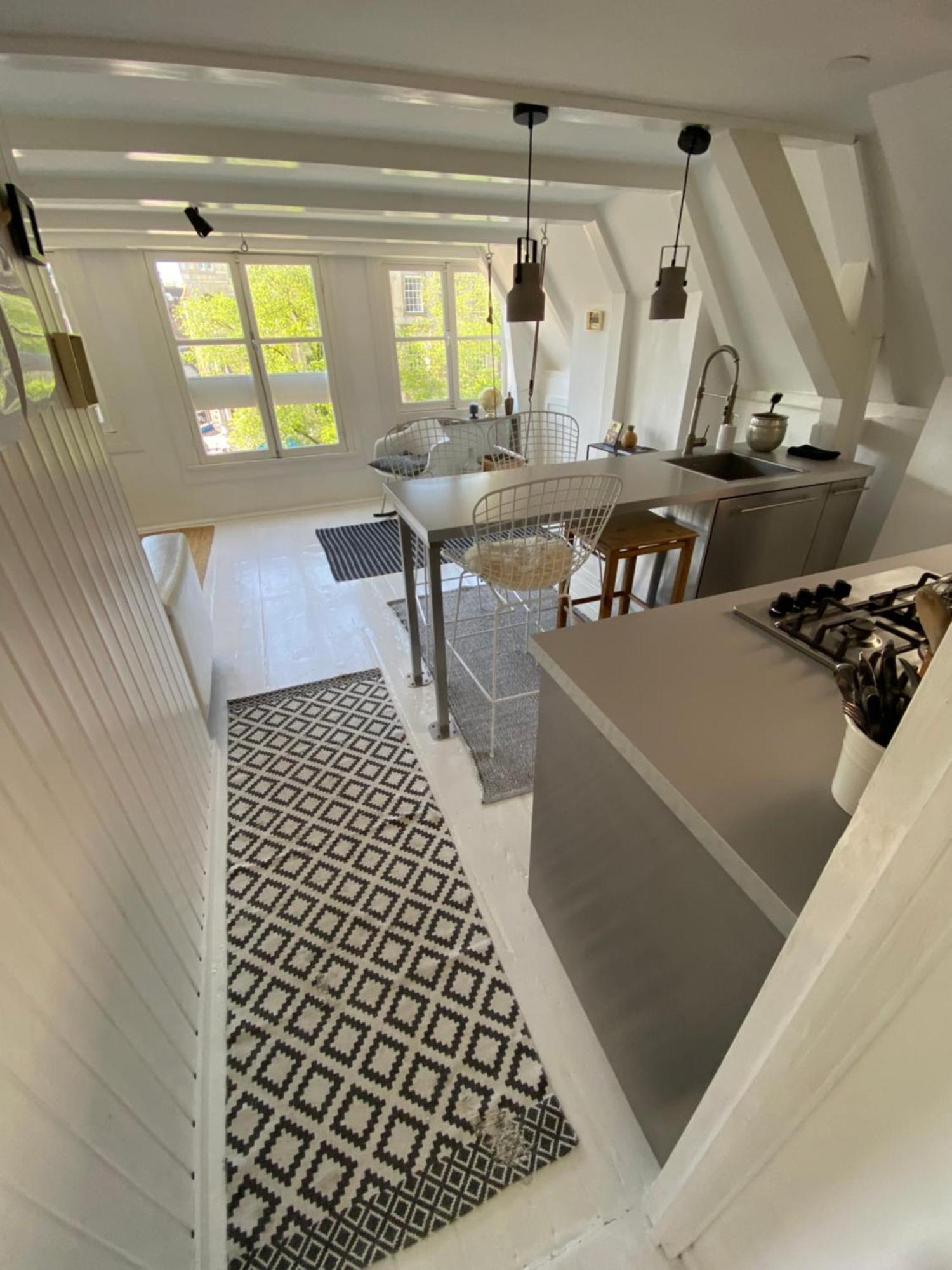 Two Bedroom Apartment In Historic Canalhouse From 1618 - City Centre Amsterdam Bagian luar foto